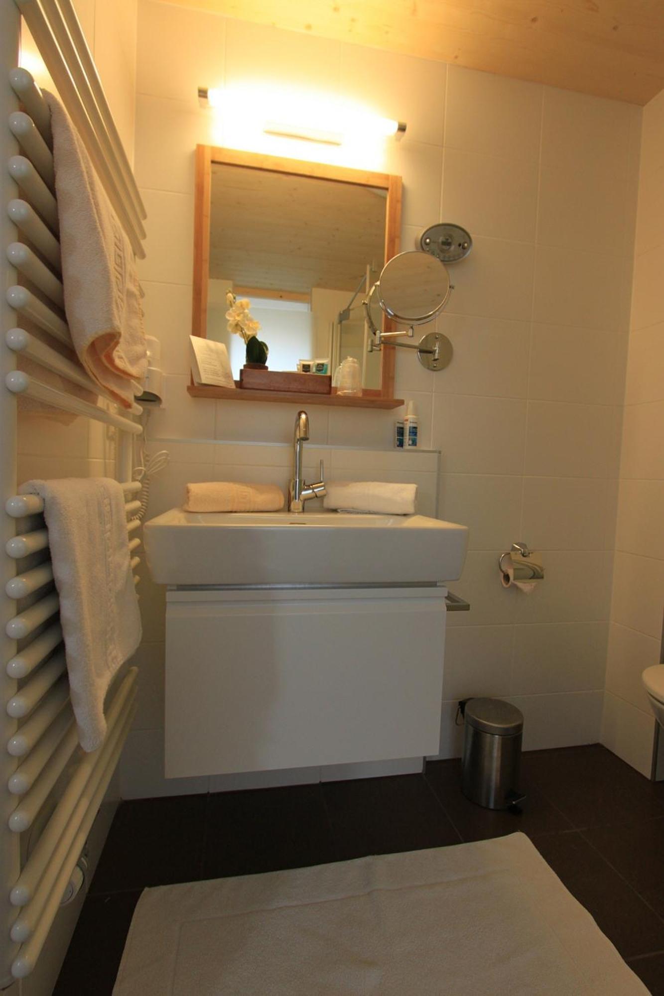 Gaestehaus Waldrand Garni Wiesing Bagian luar foto