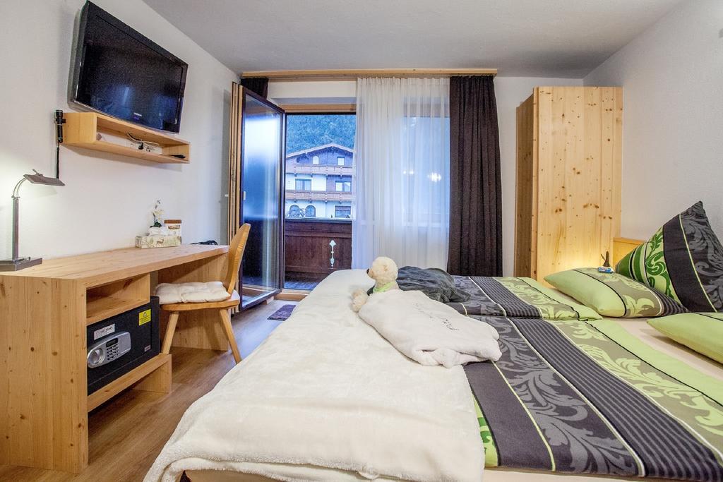 Gaestehaus Waldrand Garni Wiesing Bagian luar foto
