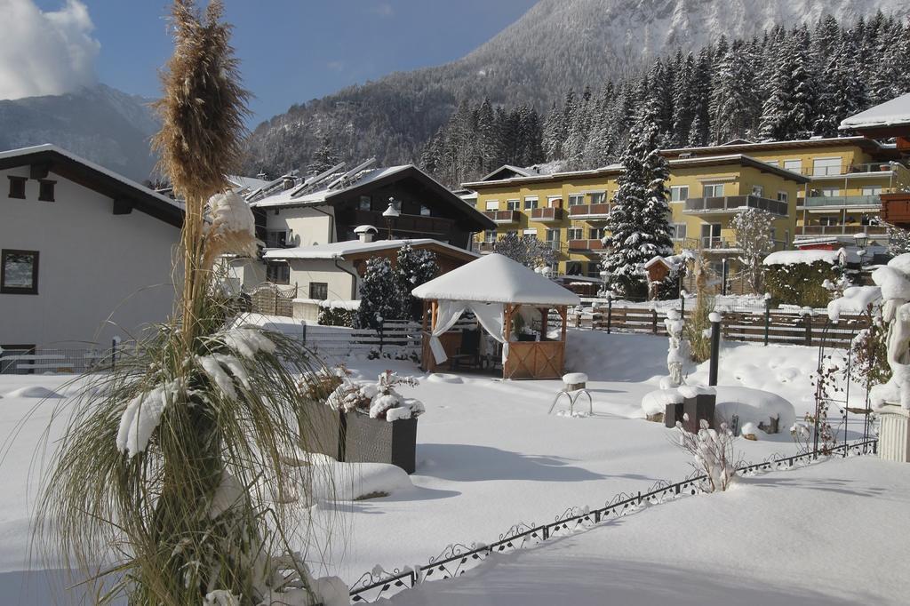Gaestehaus Waldrand Garni Wiesing Bagian luar foto