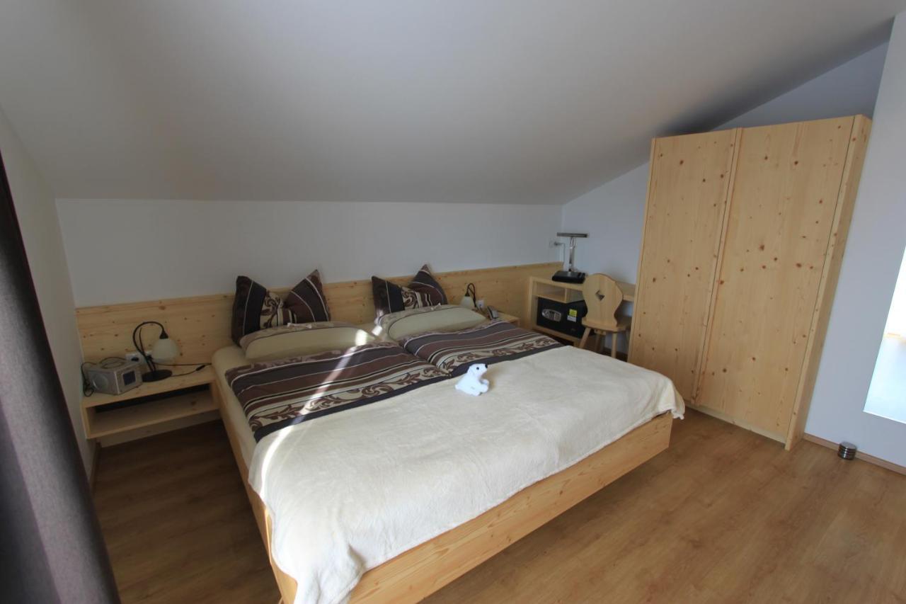 Gaestehaus Waldrand Garni Wiesing Bagian luar foto